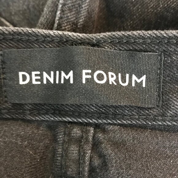 Aritzia Denim Forum The Yoko Hi-Rise Thigh  Black Shorts Size 30 - Picture 7 of 9